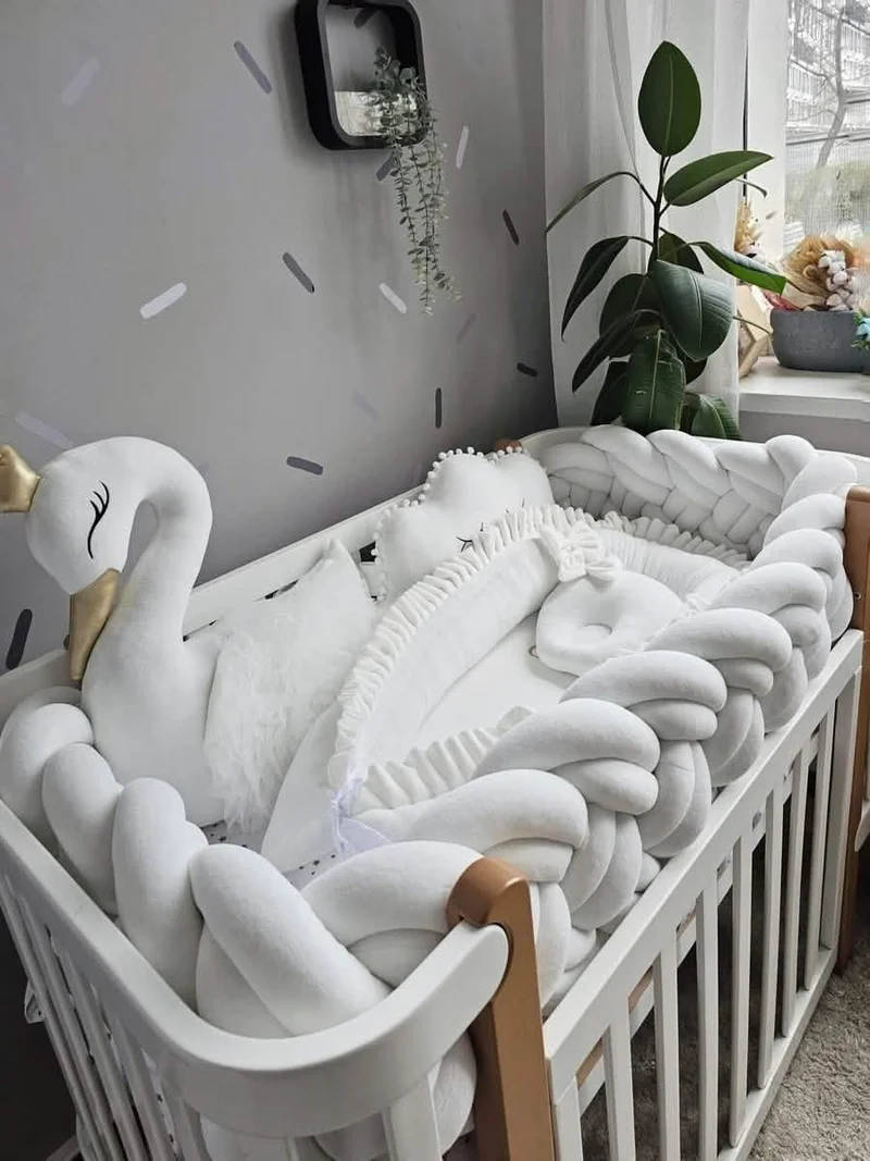 Baby Bedding Set Creamy - Princess Swan & Cloud Pillows