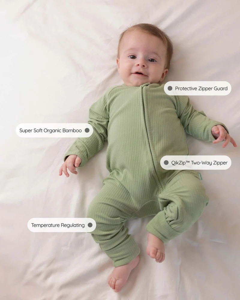 BABYGO® Salbeifarbener gerippter Schlafanzug mit Reißverschluss