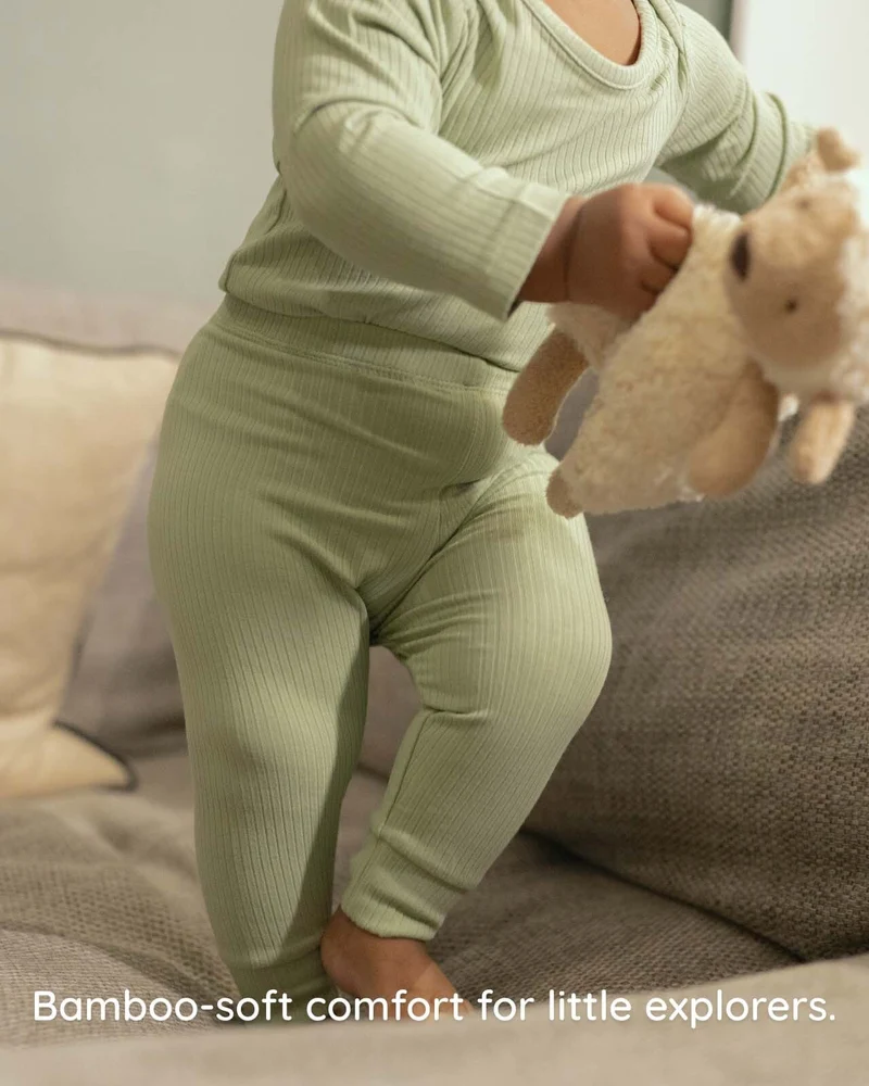 BABYGO® Salbeigrüner, langer Rippstrick-Body und Leggings
