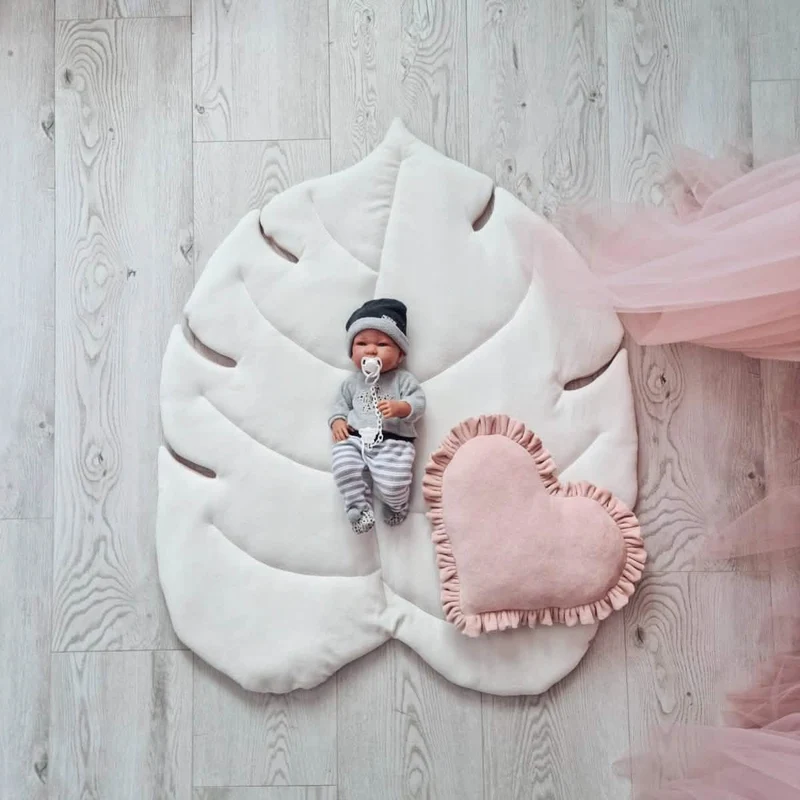Baby play mat monstera. Nursery rug. Baby room decor.