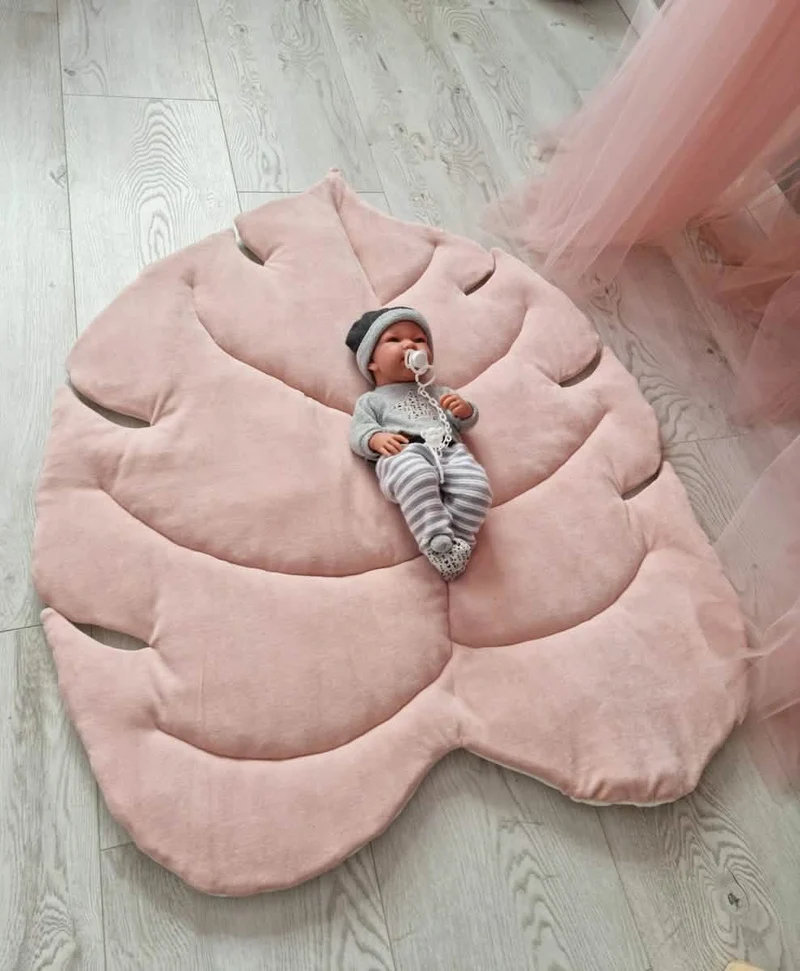 Baby play mat monstera. Nursery rug. Baby room decor.
