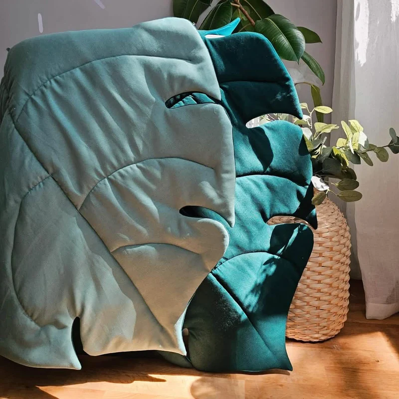 Baby play mat monstera. Leaf nursery rug.