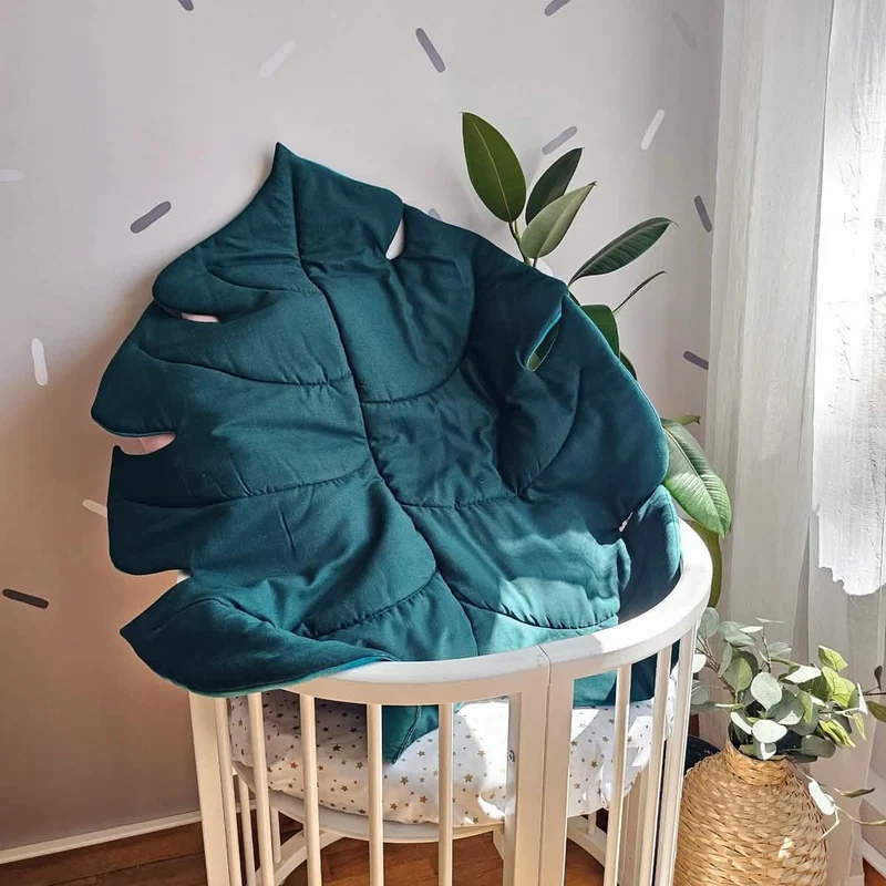 Baby play mat monstera. Leaf nursery rug.
