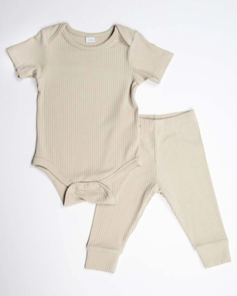BABYGO® Haferflockenfarbener, kurz gerippter Body & Leggings