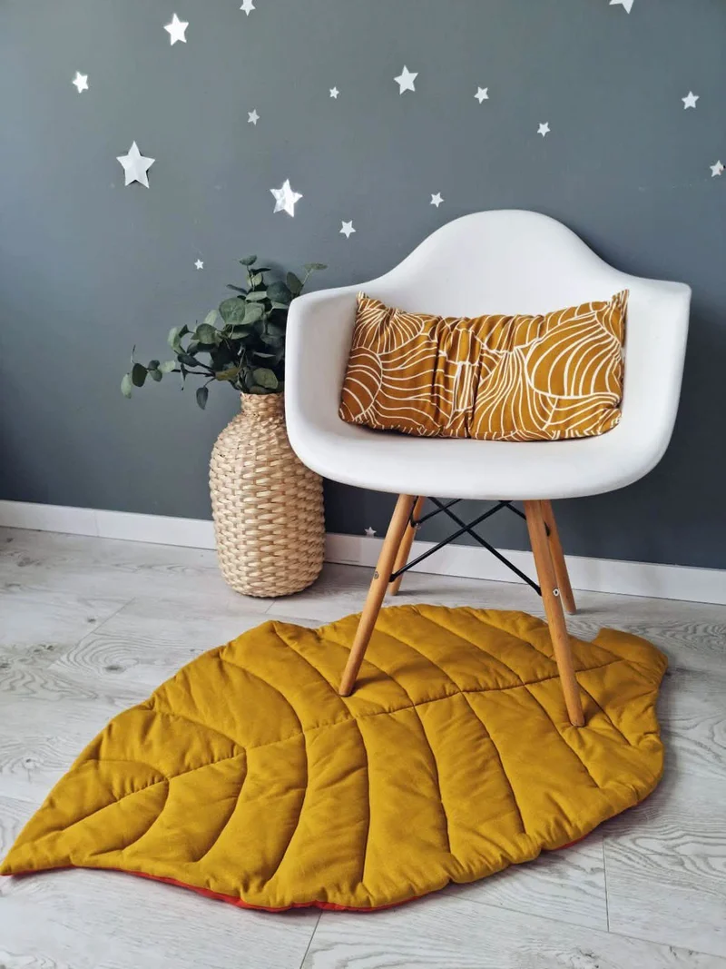 Baby linen leaf play mat mustard
