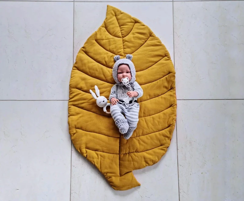Baby linen leaf play mat navi blue