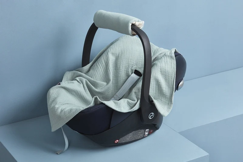 Babydecke für Babyschale Sommer aus Musselin – leicht & luftig, 100 % Baumwolle