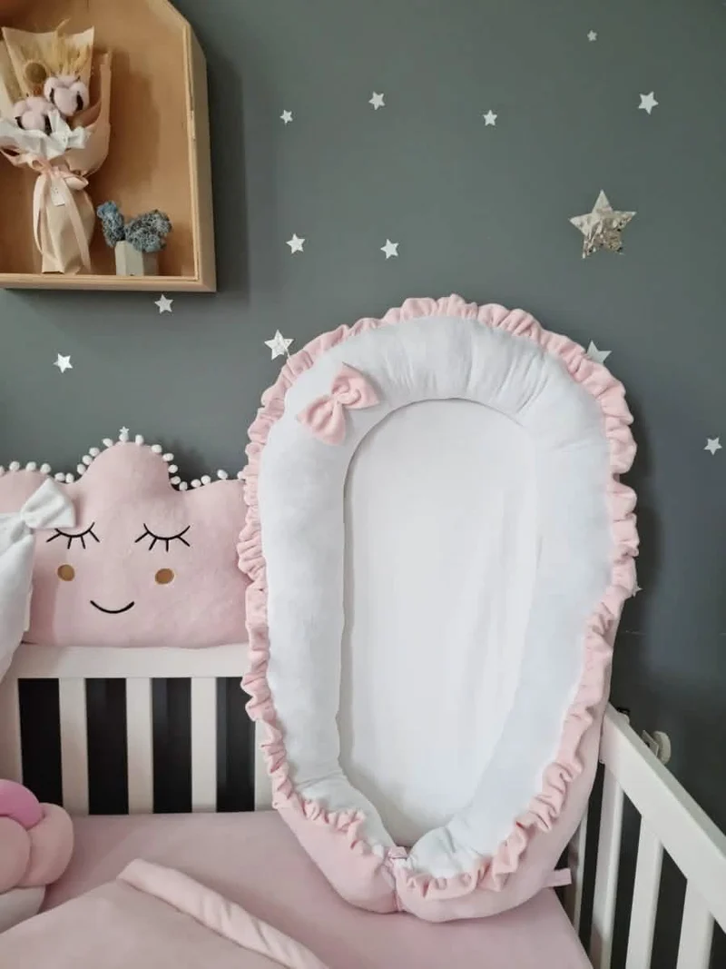 Baby Girl Bedding Set Luxurious - Cloud Face & 2 Star Pillows