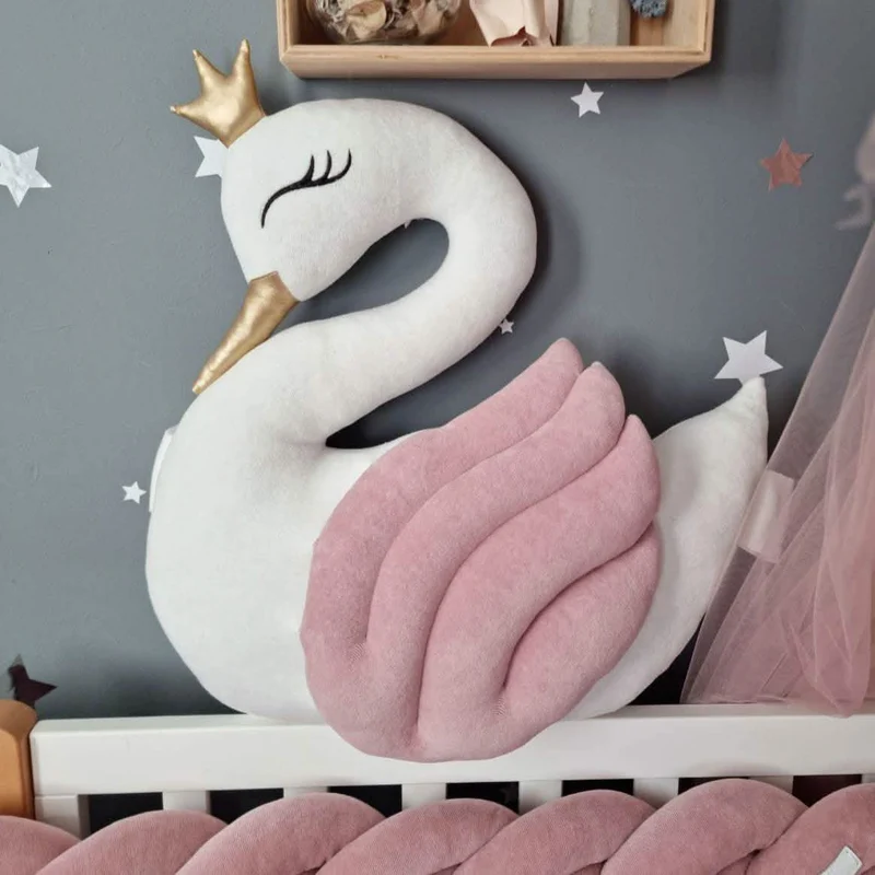 Princess Pillow swan blush, throw pillow