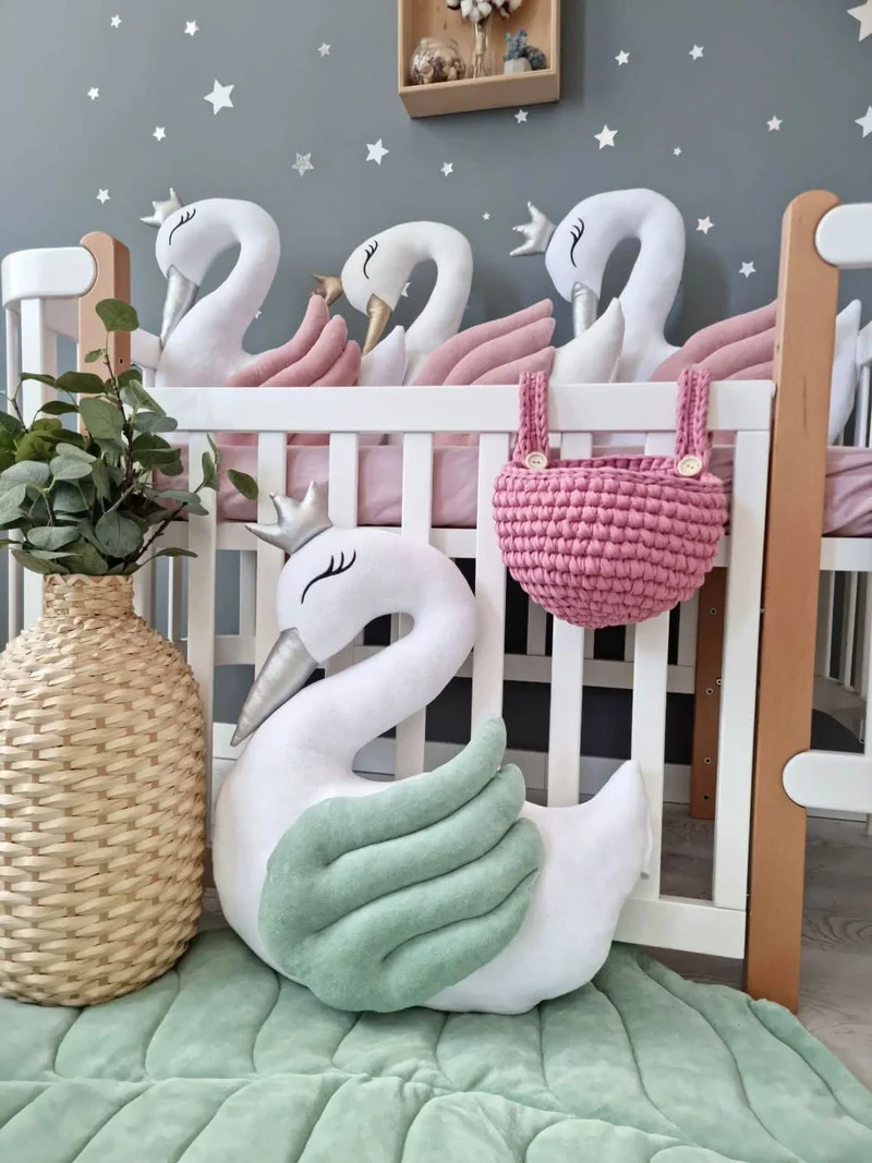 Princess Pillow swan blush, throw pillow