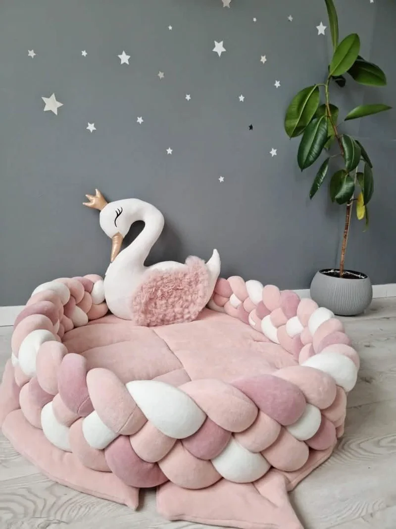 Princess Pillow swan Light blush, side crib pillow