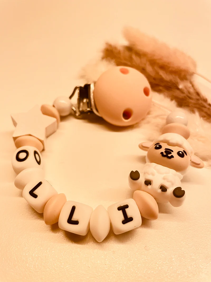 Schnullerkette Schaf mit Stern weiß beige