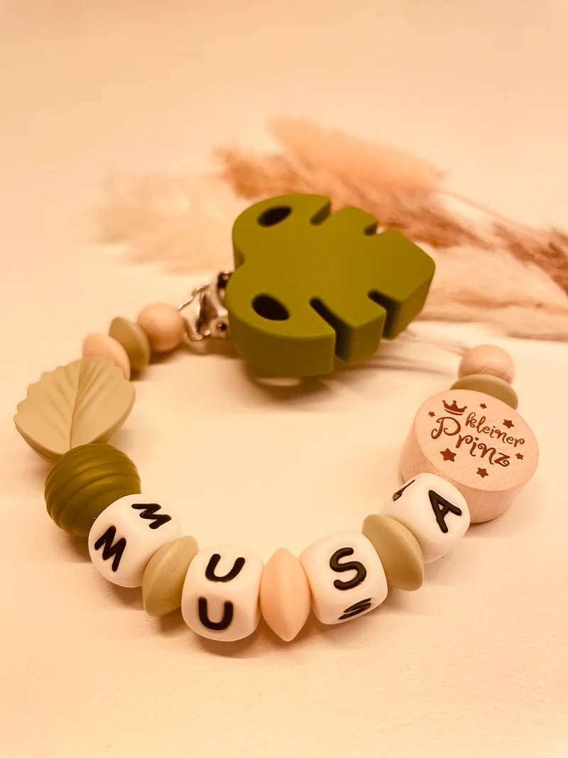 Schnullerkette personalisiert kleiner Prinz beige/grün