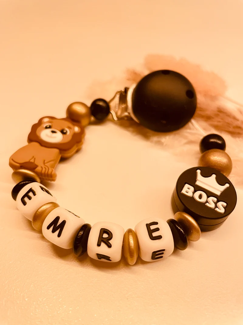 Schnullerkette personalisiert Löwe Boss gold schwarz