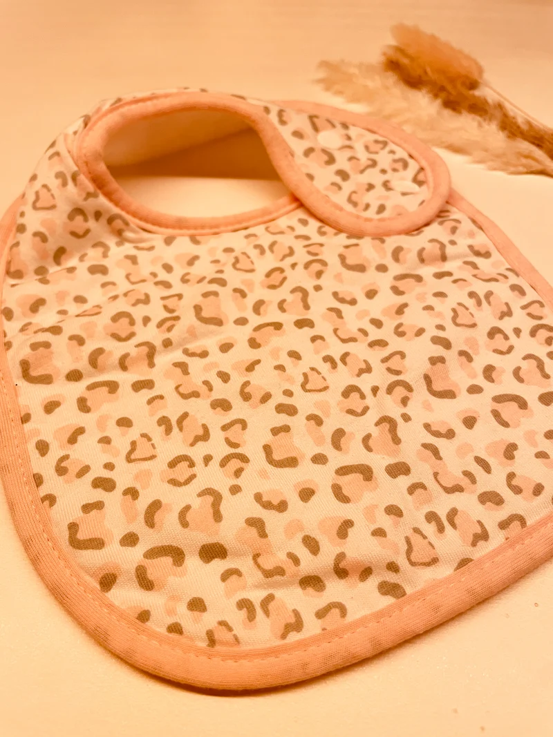 Lätzchen rosa weiß Leo