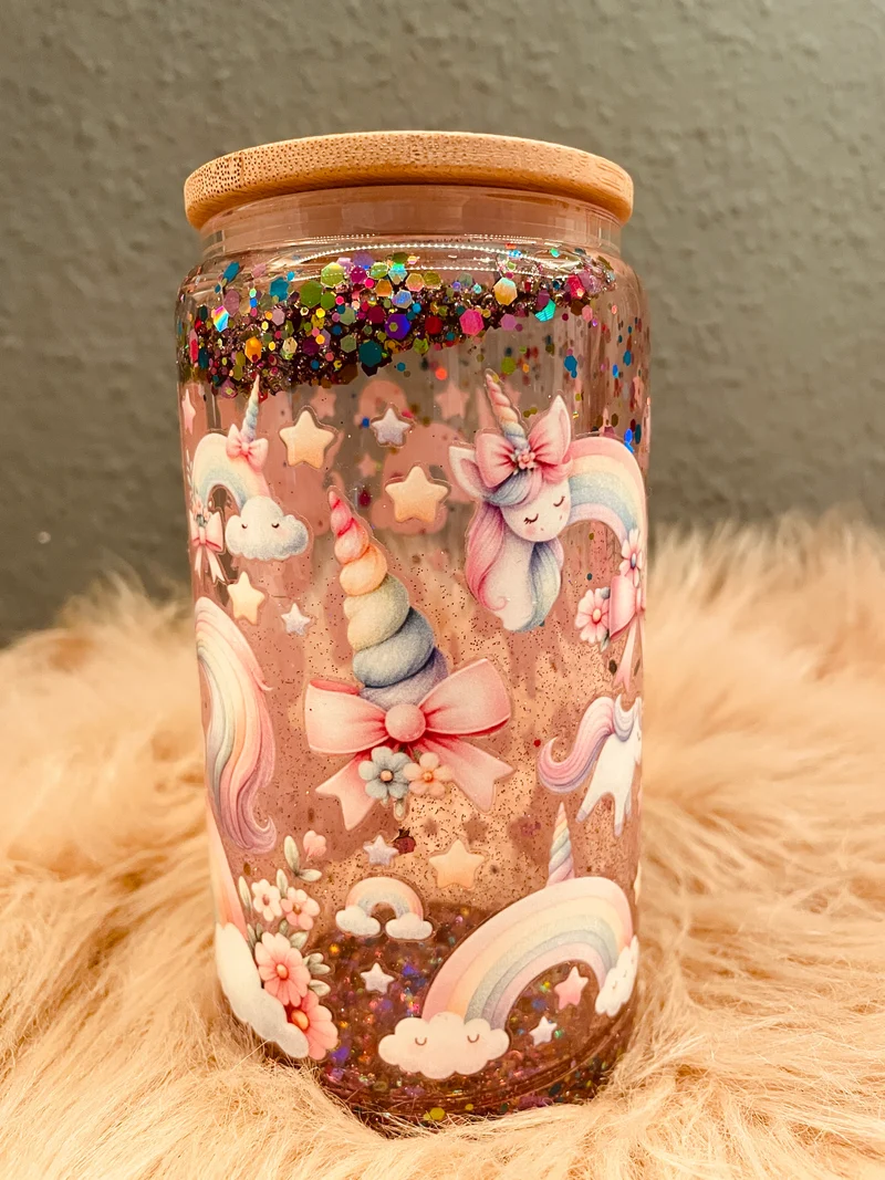 Schneekugelbecher Einhorn