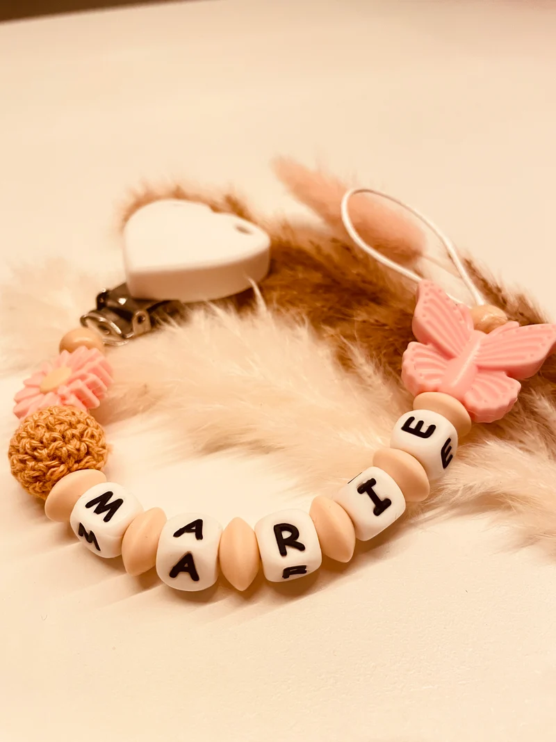 Schnullerkette Schmetterling beige weiß rosa