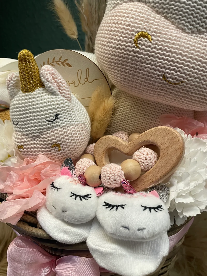 Windelkorb Windeltorte Einhorn Häkeltier und Häkelrassel