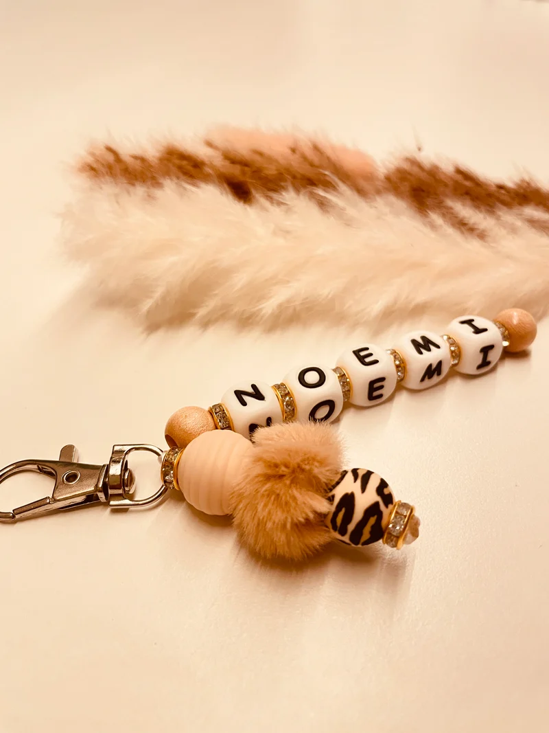 Schlüsselanhänger Leo beige