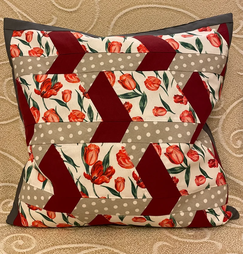 Patchwork Kissenhülle in 3D Optik, Landhausstil Kissenbezug, rot/weiß/anthrazit 40x40cm