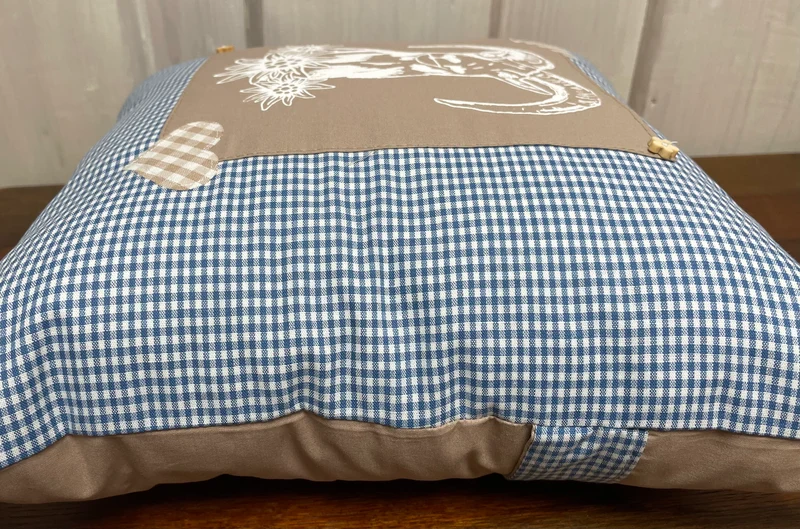 Landhausstil Kissenhülle, Kissenbezug, blau /beige kariertes Dekokissen * Jäger Mufflon *