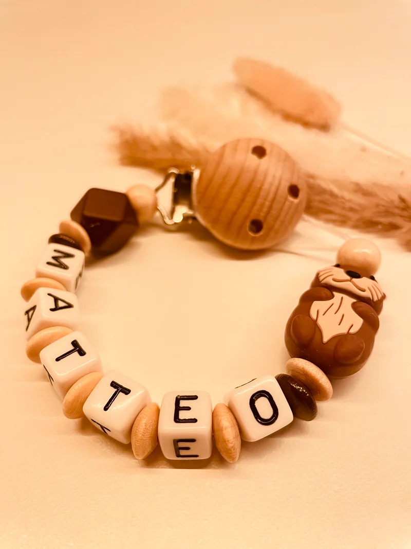 Schnullerkette, Kinderwagenkette personalisiert Otter beige braun