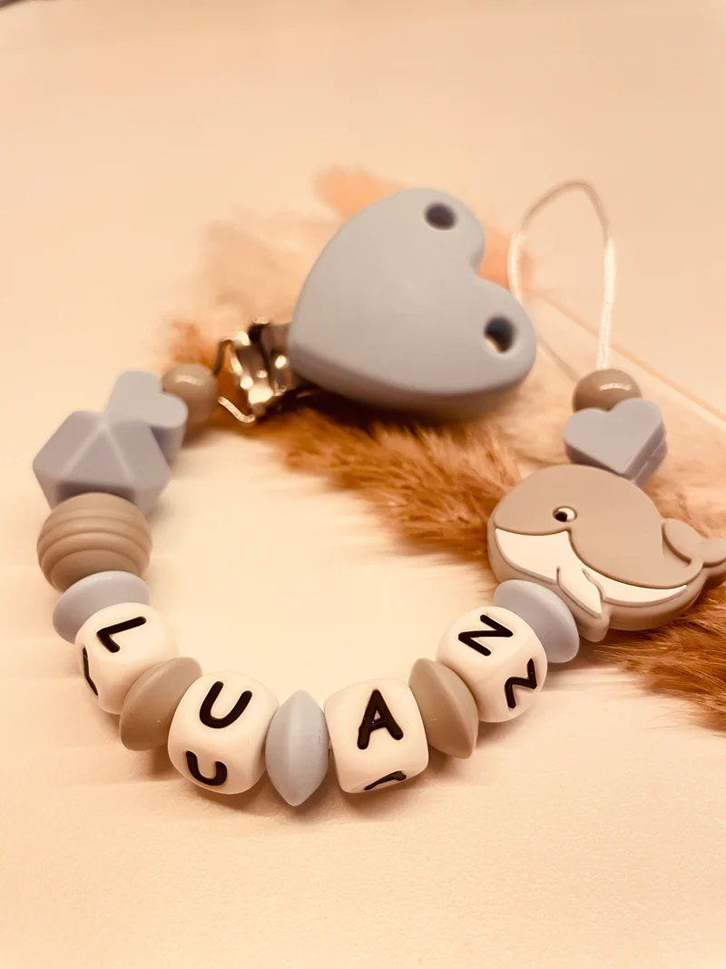 Schnullerkette, Kinderwagenkette personalisiert Wal blau grau