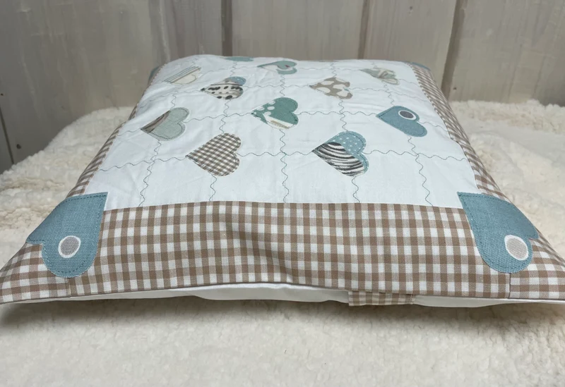 Patchwork Kissenhülle, Landhausstil Kissenbezug, mint/beige/weiß 40x40cm.