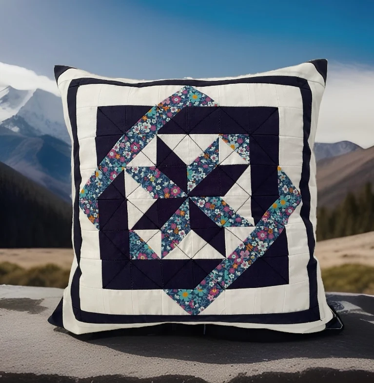 Patchwork Kissenhülle, Landhausstil Kissenbezug, blau/weiß 40x40cm