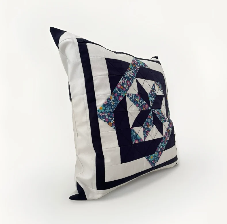 Patchwork Kissenhülle, Landhausstil Kissenbezug, blau/weiß 40x40cm