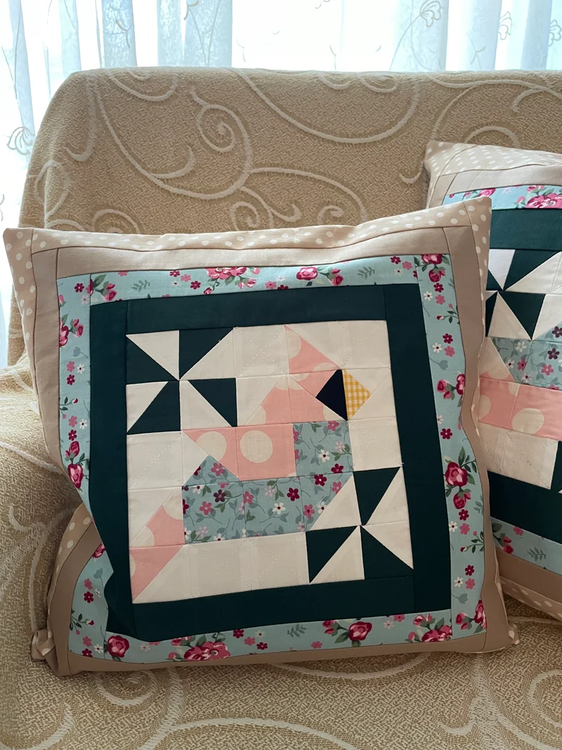 Patchwork Kissenhülle, Landhausstil Kissenbezug, Vogel