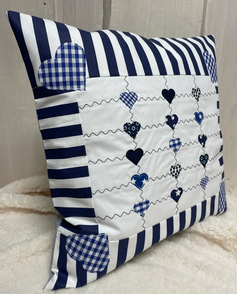Patchwork Kissenhülle, Landhausstil Kissenbezug, blau/weiß 40x40cm.