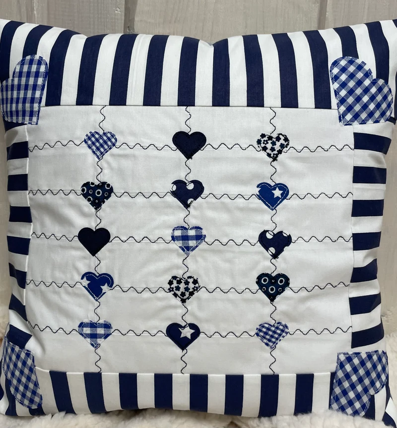 Patchwork Kissenhülle, Landhausstil Kissenbezug, blau/weiß 40x40cm.