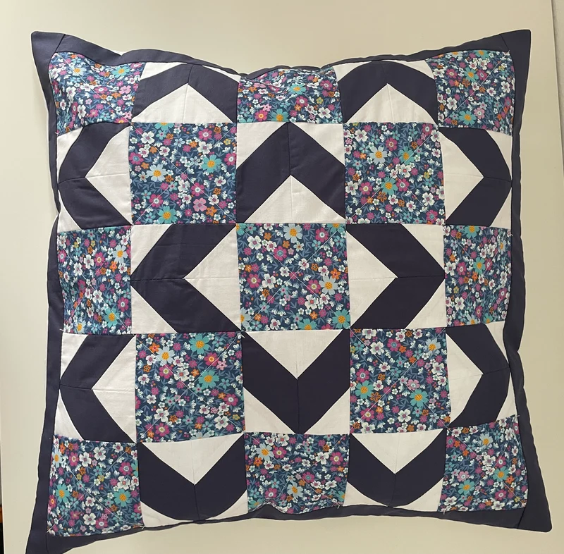 Patchwork Kissenhülle, Landhausstil Kissenbezug, blau/weiß 50x50cm.