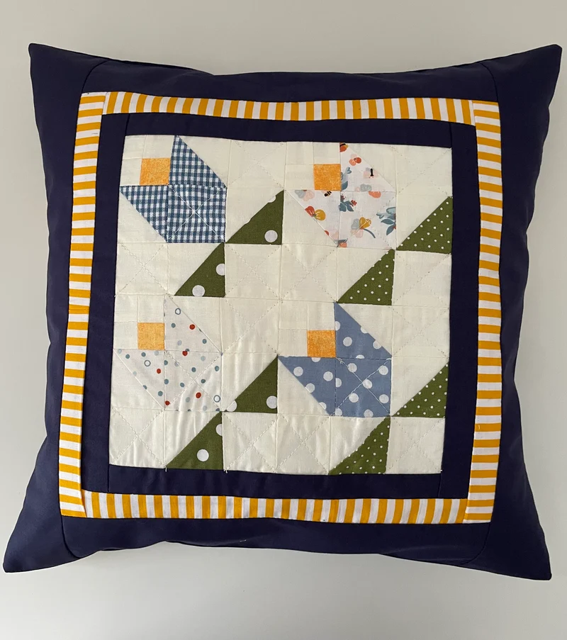 Patchwork Kissenhülle, Landhausstil Kissenbezug, blau/grün/gelb 40x40cm
