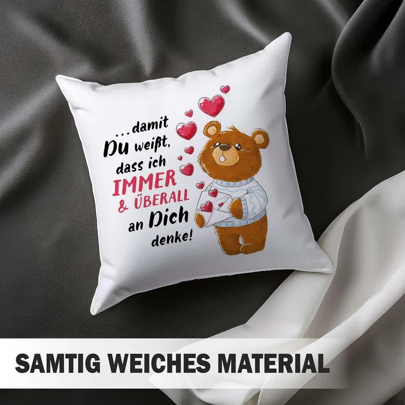 Kissen mit Spruch "Immer & Überall an Dich denke" - Romantisches Dekokissen für Freundin, Partner & Fernbeziehung