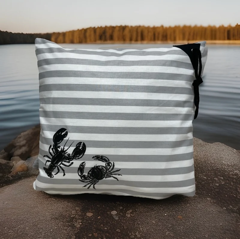 Maritime Kissenhülle, Landhausstil Kissenbezug * Krebse * grau/weiß