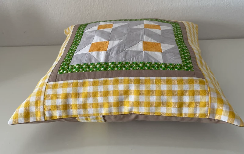 Patchwork Kissenhülle, Landhausstil Kissenbezug, grau/gelb/grün/beige 40x40cm