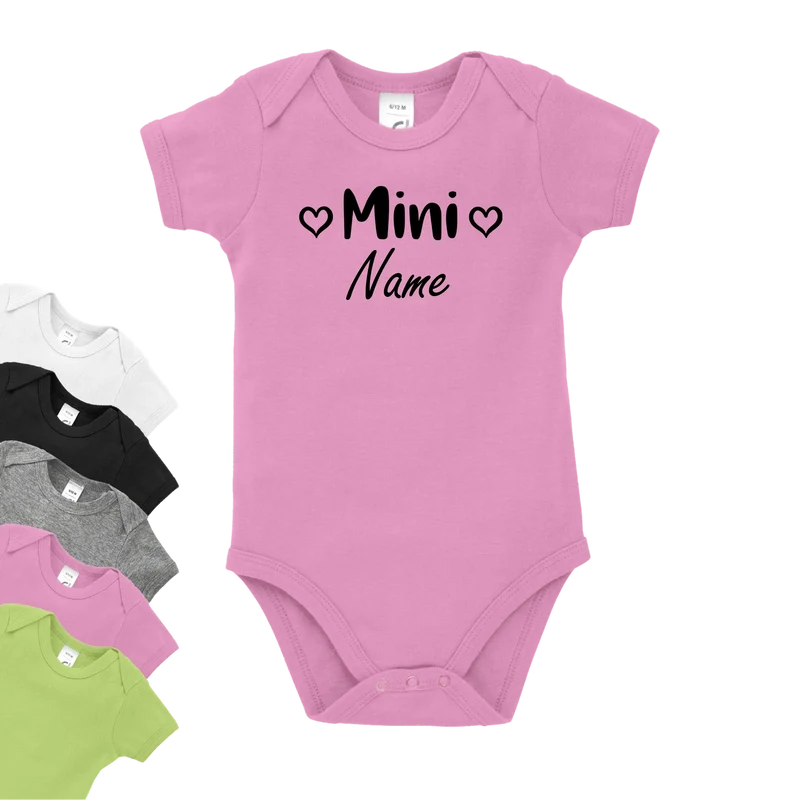 Personalisierter Babybody - Mini "Name" von Papa oder Mama - Baby-Strampler
