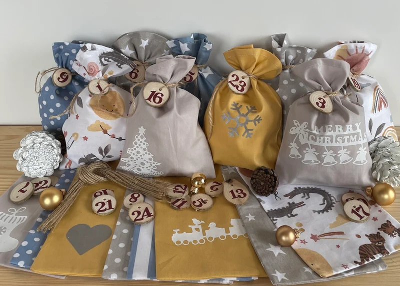 Adventskalender,Landhausstil Adventskalender zum Befüllen, Adventskalender Zahlen aus Holz, blau/senfgelb/taupe
