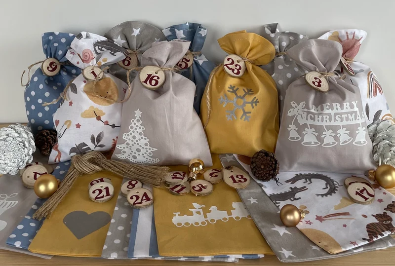 Adventskalender,Landhausstil Adventskalender zum Befüllen, Adventskalender Zahlen aus Holz, blau/senfgelb/taupe