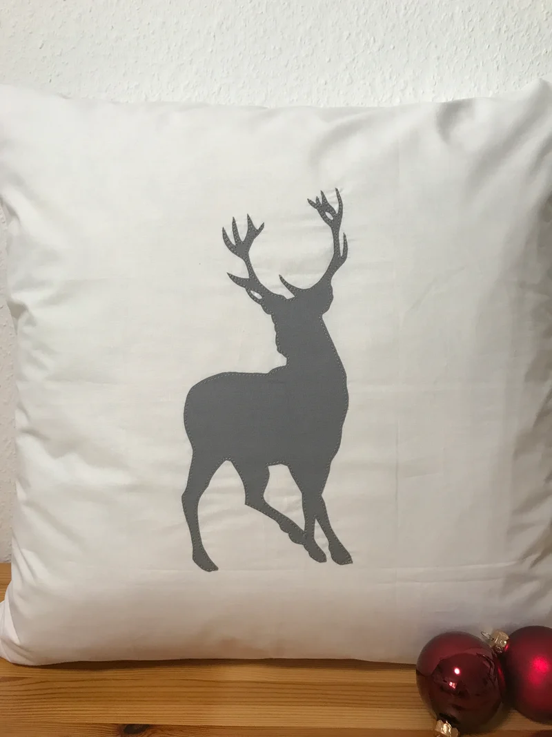 Weihnachtliche Landhausstil Kissenhülle * Kissenbezug * Dekokissen * Hirsch* weiß/grau