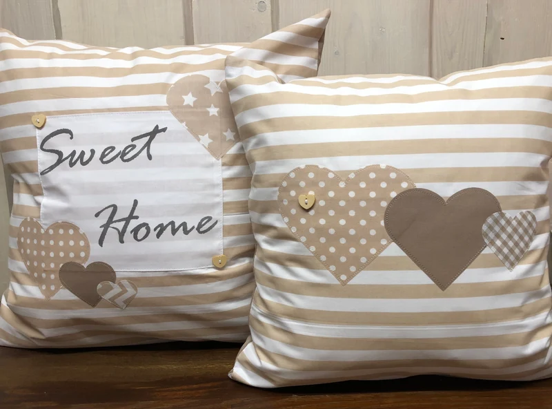 Landhausstil Kissenhülle * Kissenbezug * Dekokissen „ Herzen„ beige/weiß gestreift