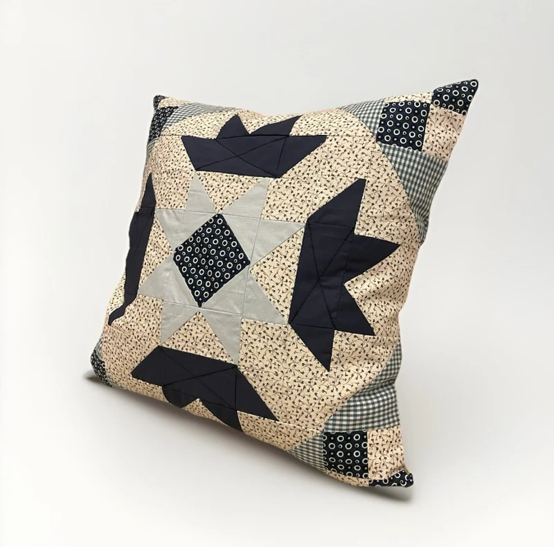 Patchwork Kissenhülle, Landhausstil Kissenbezug, blau/weiß 40x40cm