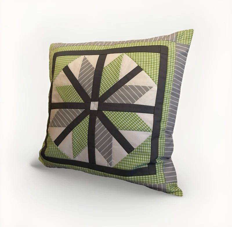 Patchwork Kissenhülle, Landhausstil Kissenbezug, grau/weiß/grün 40x40cm