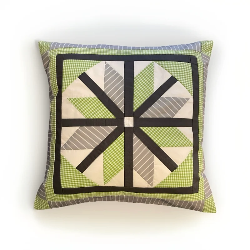 Patchwork Kissenhülle, Landhausstil Kissenbezug, grau/weiß/grün 40x40cm