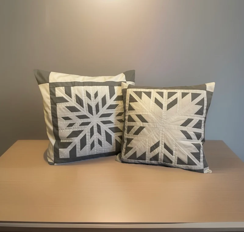 Patchwork Kissenhülle, Landhausstil Kissenbezug, grau/weiß 40x40cm