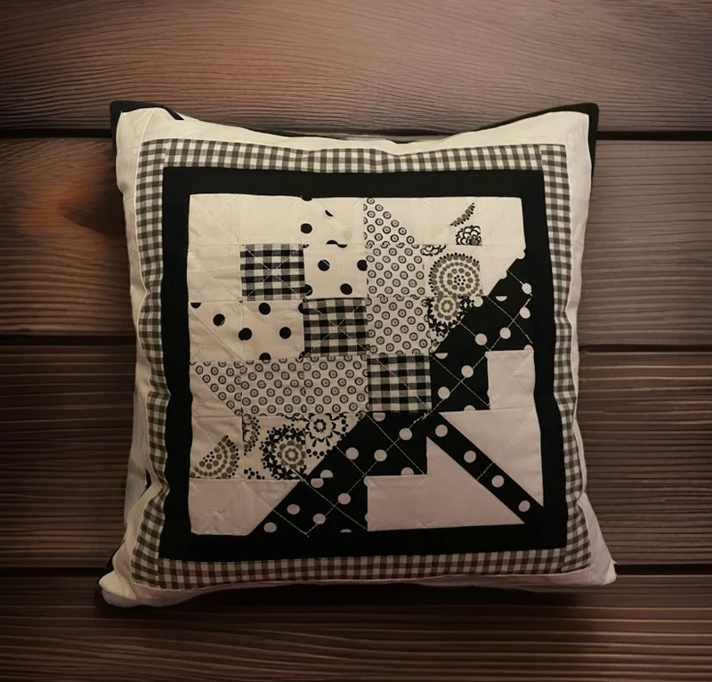 Patchwork Kissenhülle, Landhausstil Kissenbezug, weiß/schwarz 40x40cm