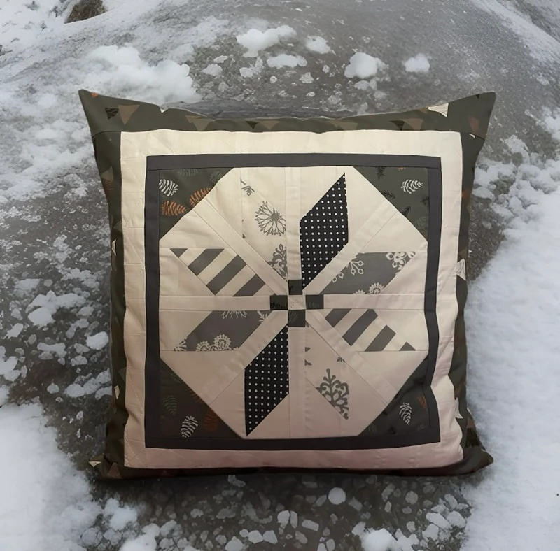 Patchwork Kissenhülle, Landhausstil Kissenbezug, grau/weiß/grün 50x50cm