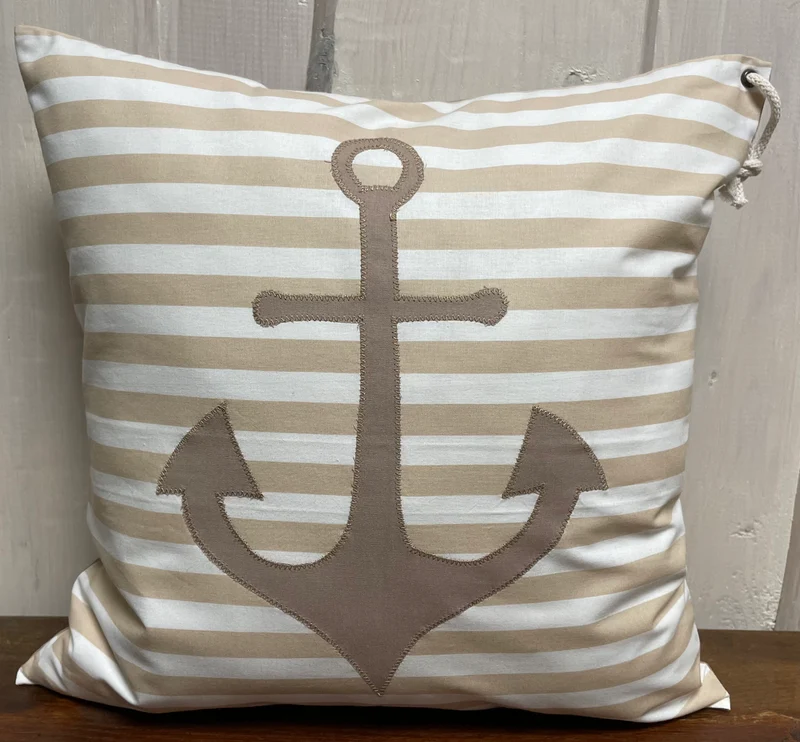 Maritime Kissenhülle, Landhausstil Dekokissen *Anker* beige/weiß gestreift